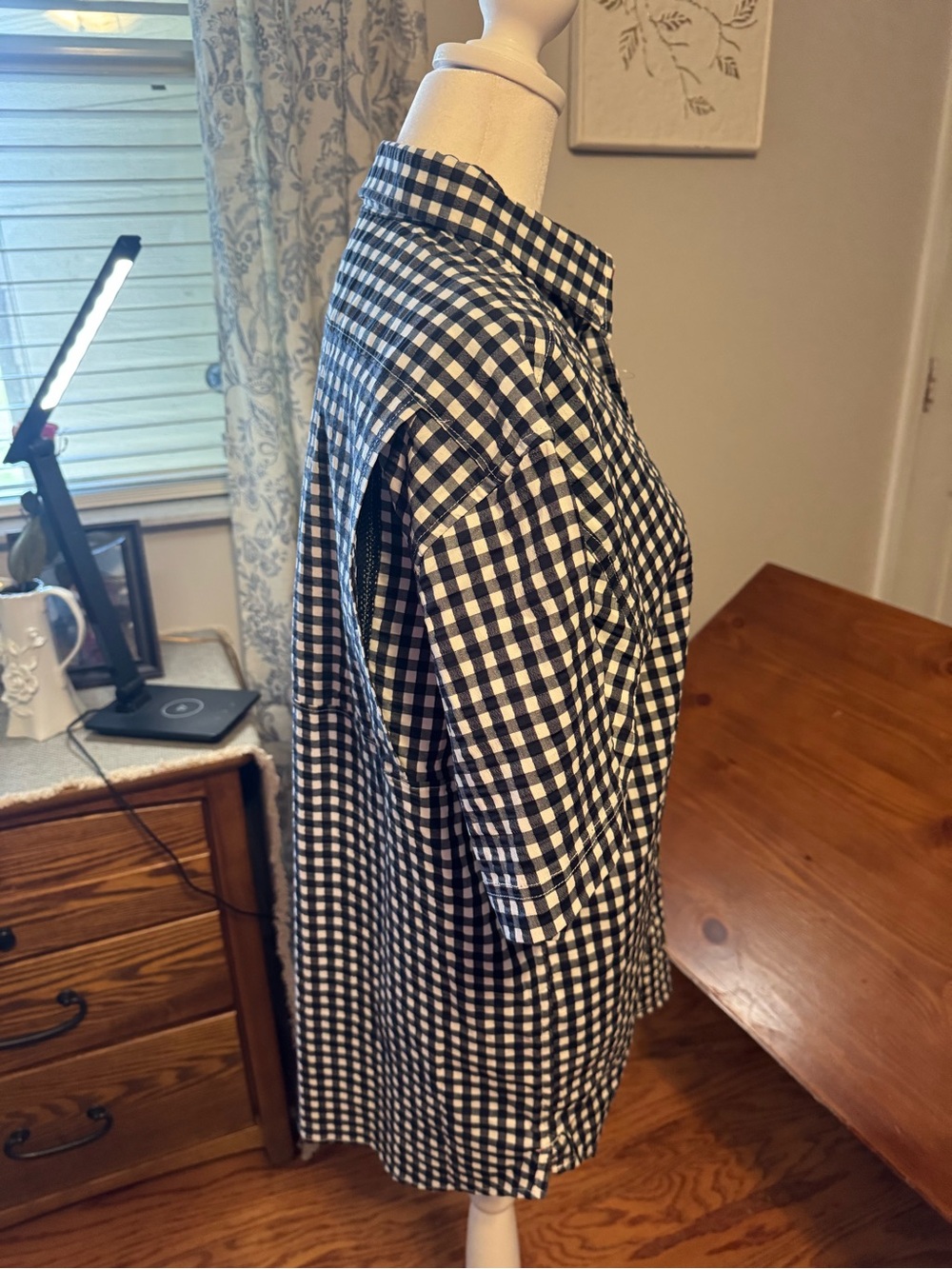 Columbia Men’s fishing navy & White Gingham Short-Sleeve Button-Down Shirt - Picture 8 of 13